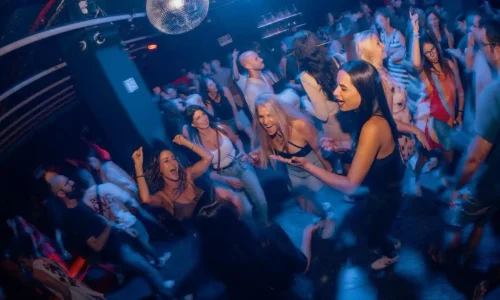 מקום לאירוע חברה במועדון