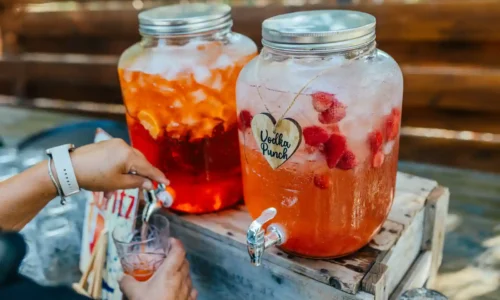 מסיבת חתונה אזרחית עם נוף בפאפוס