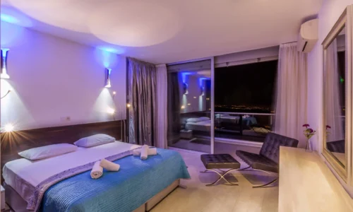 מקום לאירוע קטן עם נוף בפאפוס