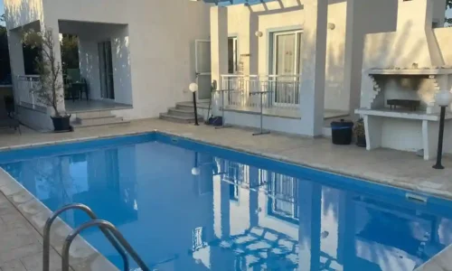 וילה עם בריכה למסיבת רווקות בפאפוס