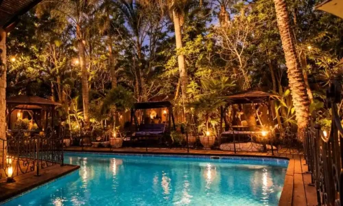 וילה עם בריכה בקיסריה