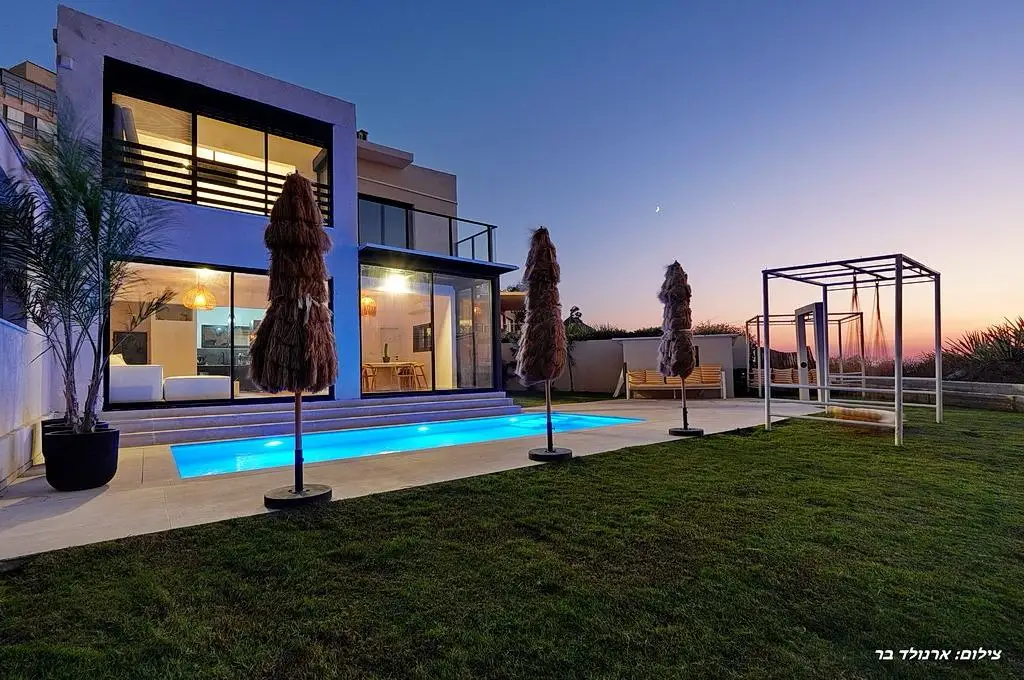 וילות עם בריכה על הים לאירועים