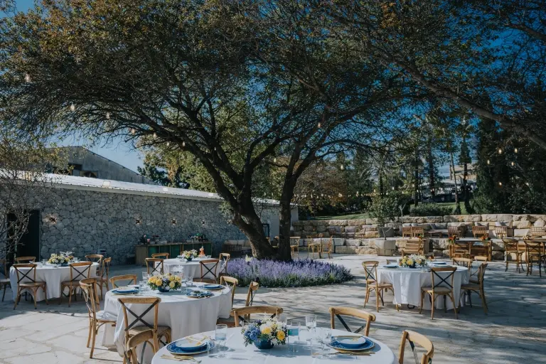 חצר העמק לאירועי חברה